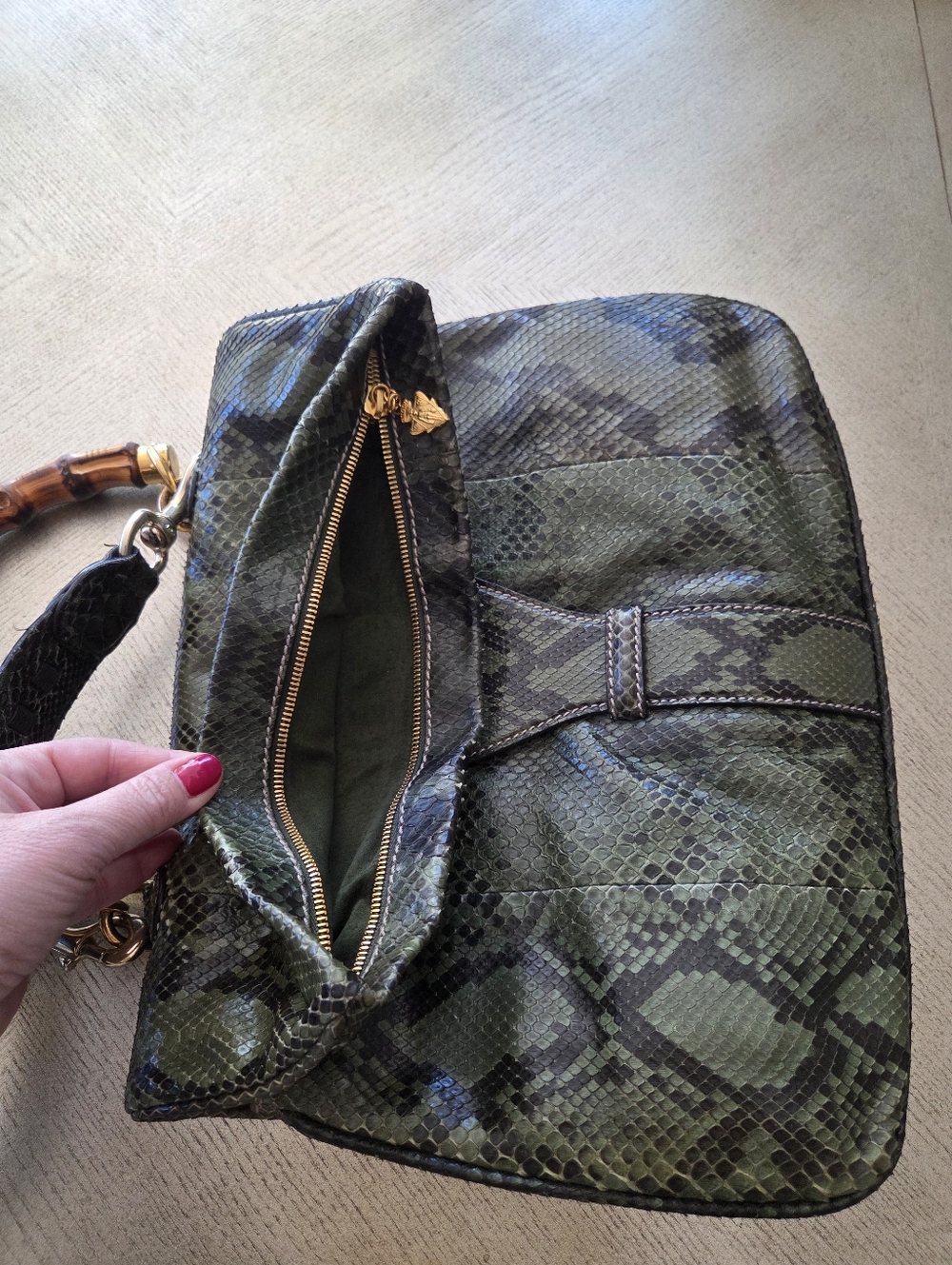 Gucci Olive Green Snake-Print Satchel with Bamboo Handle- AUTHENTIC - Picture 6 of 7